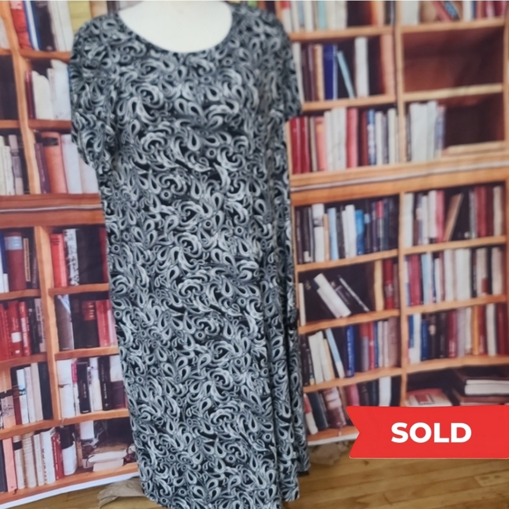 LuLaRoe Carly Dress 3XL - Gorgeous Black/White Pattern - NWT